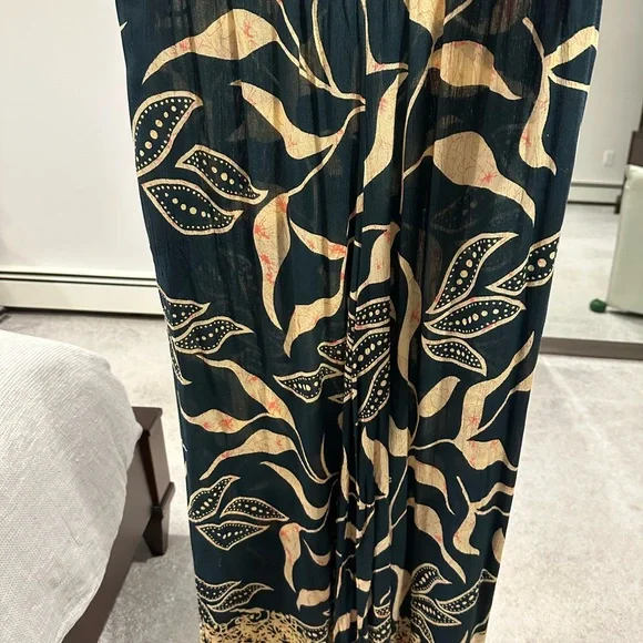 Maison Hotel Tess Pants in Blue Leaf Print New with tags! - Picture 7 of 10